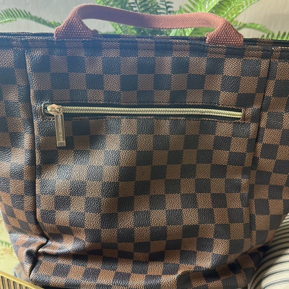 Stylish Lunch Tote - Picture 3 of 4